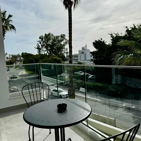 Apartment Seaside Bliss 1-bed Paphos