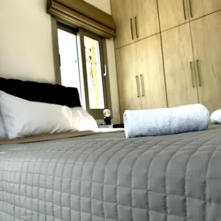 Seaside Bliss 1-bed Apartament Pafos